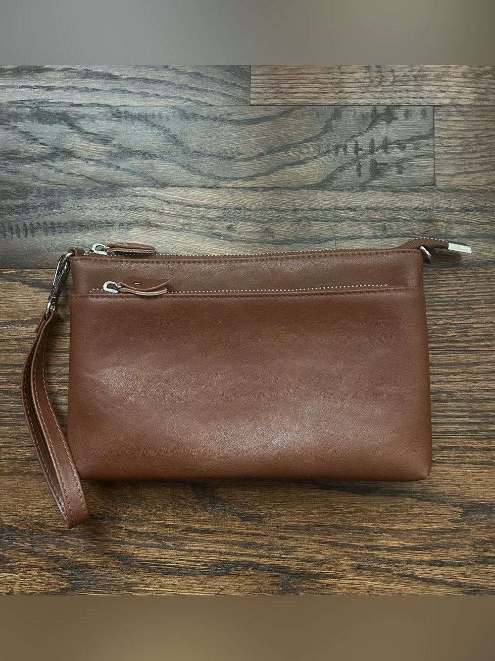 befen Genuine Brown Leather Wrislet Bag
NO SHOULDER STRAP